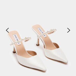 Steve Madden Brecki P White Heels // Size 11